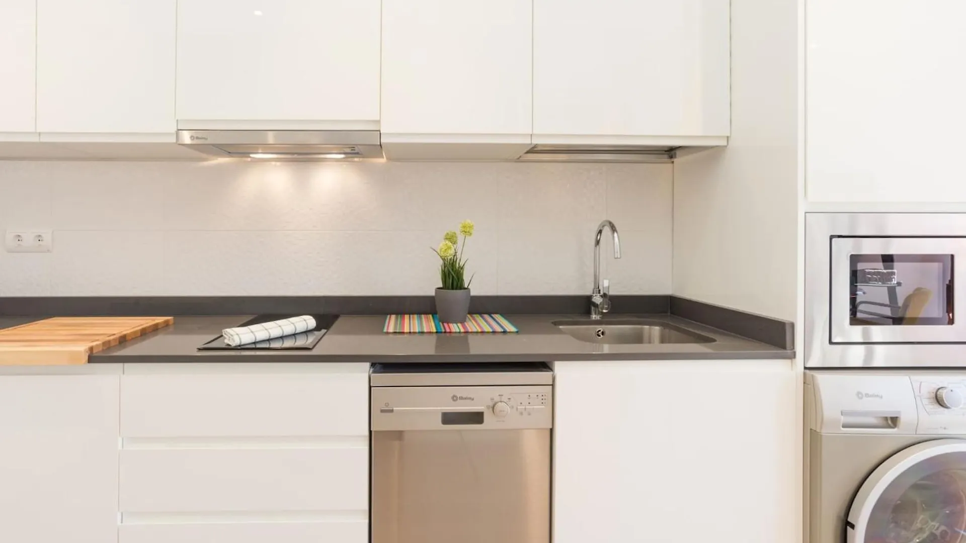 Ferienwohnung Sharingco Atarazanas Premium Málaga