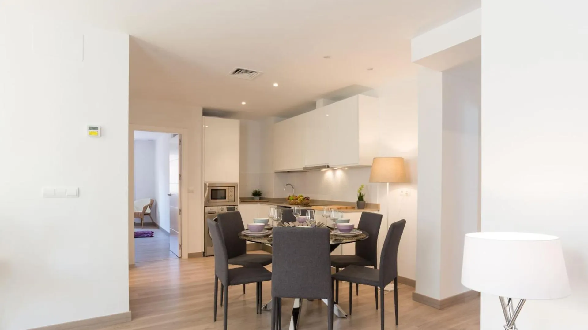 Ferienwohnung Sharingco Atarazanas Premium Málaga