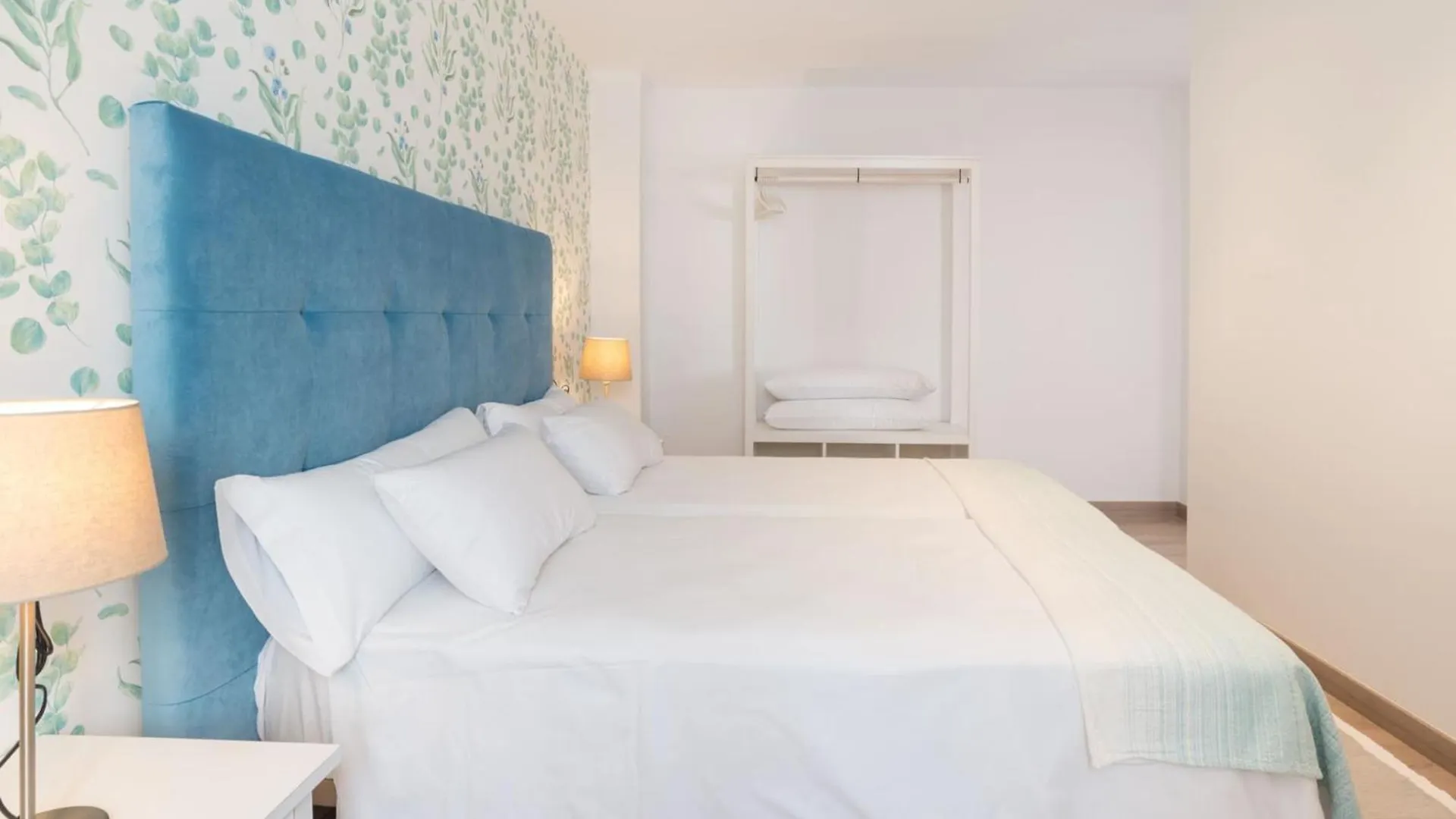 Sharingco Atarazanas Premium Apartment Malaga Spain